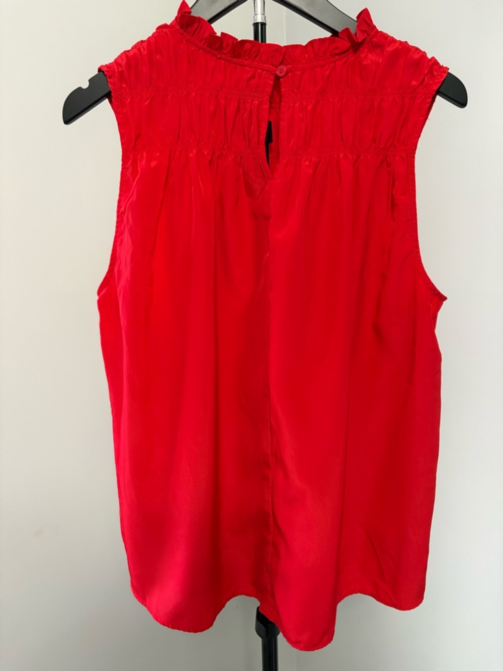 Joie Cayenne Red Smocked Ruffle Neck Sleeveless Blouse Top NWT L - Picture 4 of 8
